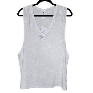 Fabletics M Tank Top White Muscle Tee Gym Yoga Athletic Active Summer Workout